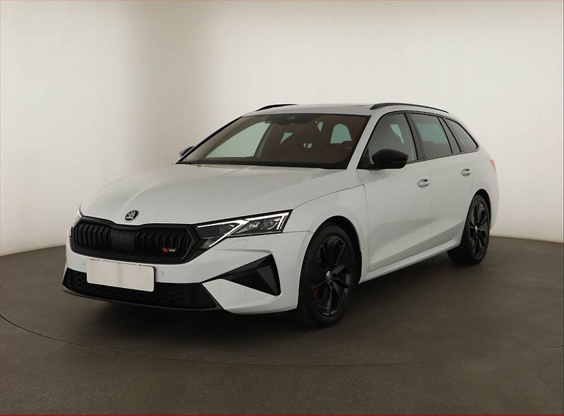 Škoda Octavia (2025) RS 2.0 TSI, RS, Navigace - fotka 2 z 21