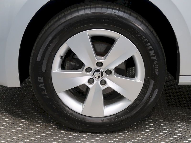 Škoda Kamiq (2023) STYLE 1.0TSI 70KW - fotka 12 z 33
