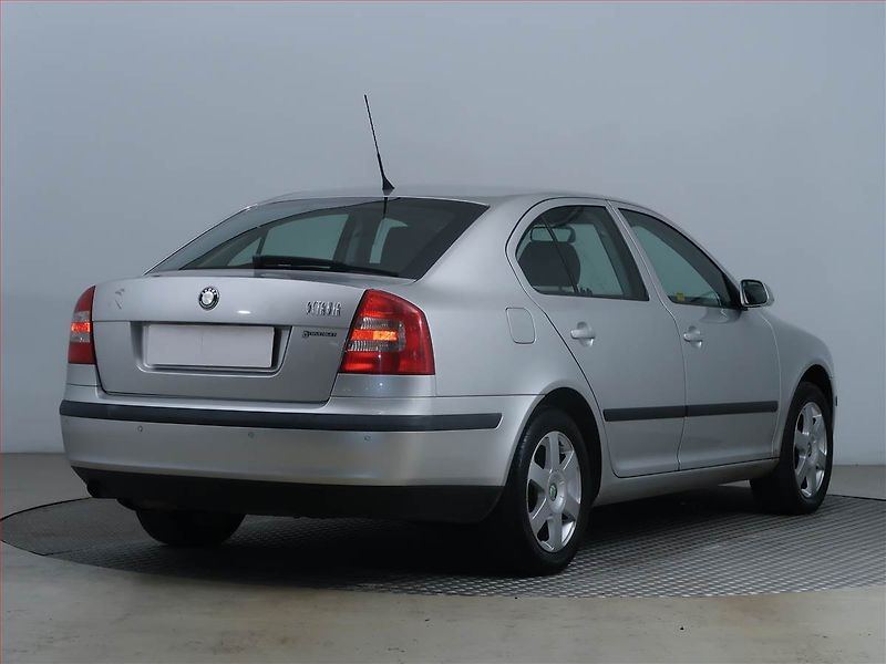 Škoda Octavia (2006) 1.6, Eko.zaplacen, po STK - fotka 5 z 15