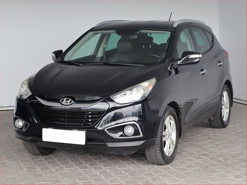 Hyundai ix35 (2013) 2.0 CRDi, 4X4, Tempomat - fotka 2 z 22