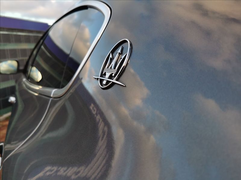 Maserati Quattroporte 3.0 V6 GranLusso - fotka 8 z 27