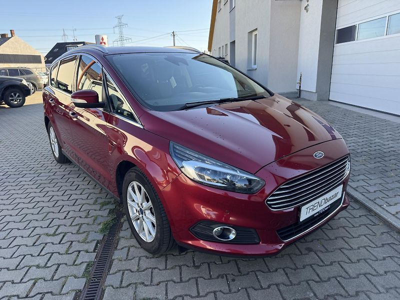 Ford S-MAX 2,0TDCi A/T, TITANIUM,ČR - fotka 2 z 19