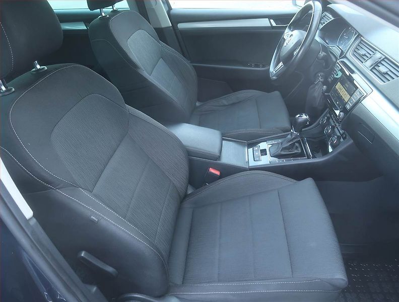 Škoda Superb (2016) Ambition 1.6 TDI, Automat - fotka 9 z 18
