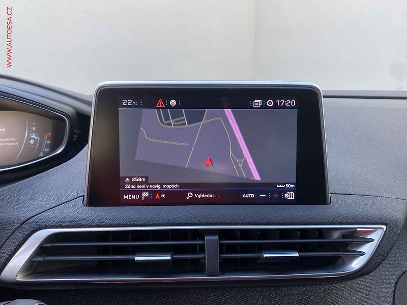 Peugeot 3008 (2017) 1.6 HDi, Allure, navi, kamera - fotka 18 z 19