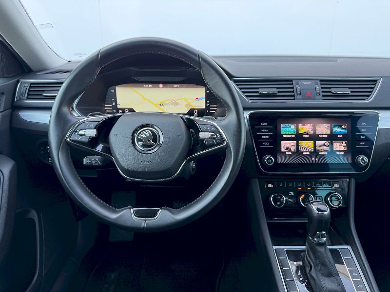 Škoda Superb (2023) 2.0 TDI 110kW Comfort Plus - fotka 8 z 35