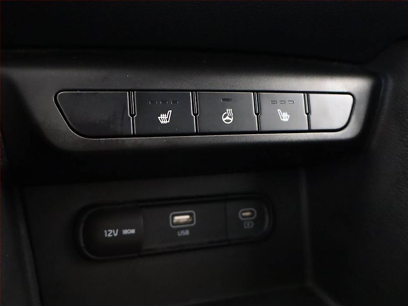 Kia Sportage (2022) 1.6 T-GDI - fotka 16 z 20