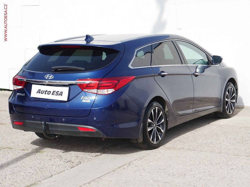Hyundai i40 (2018) 1.6CRDi, ČR, TZ, výhř.sed. - fotka 6 z 17