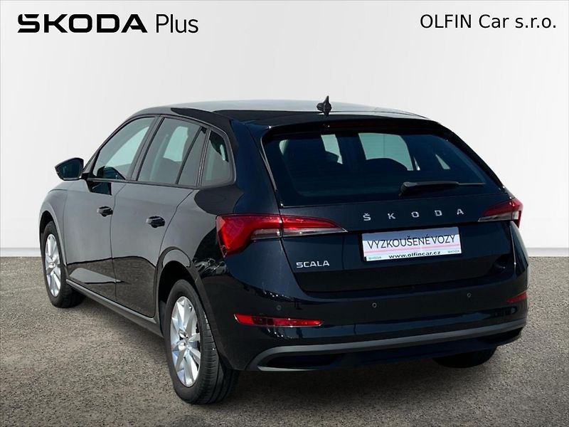 Škoda Scala 1,6 TDi 85kW AMBITION - fotka 8 z 23