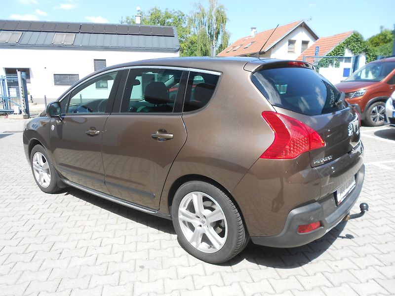 Peugeot 3008 2,0HDi NAPAPIJRI ČR MAN6 - fotka 5 z 13
