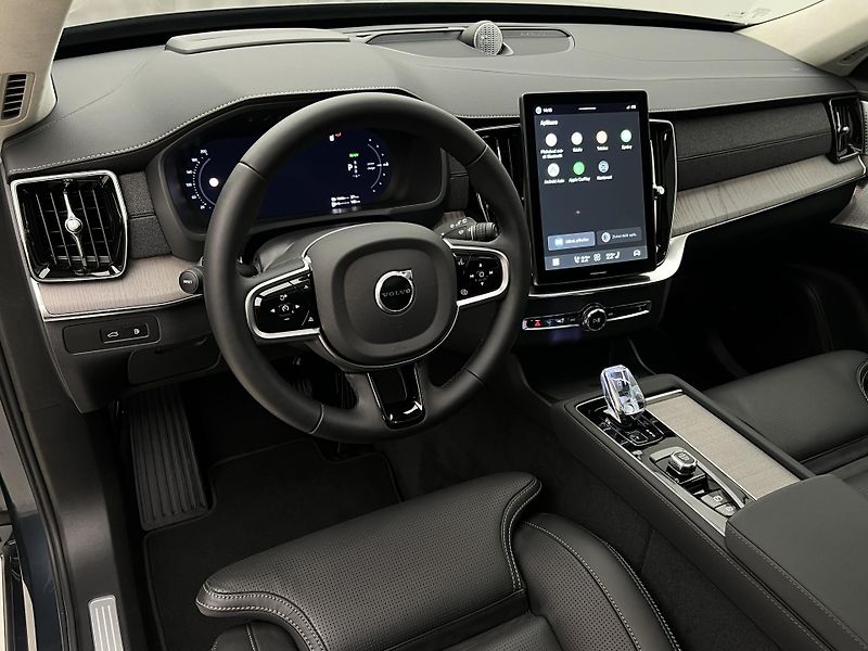 Volvo XC90 T8 AWD RECHARGE ULTRA BRIGHT - fotka 27 z 51
