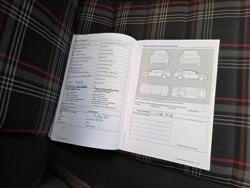 Volkswagen Golf 2.0 GTI - fotka 42 z 49