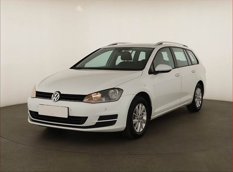 Volkswagen Golf (2014) 1.2 TSI, Serv.kniha, Tempomat - fotka 2 z 13