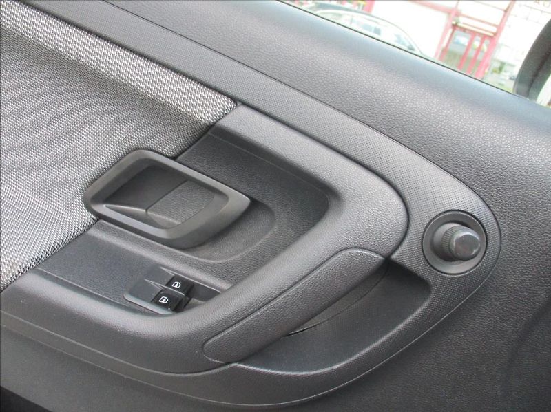 Škoda Fabia 1,2 TSI, klima, serv.kniha, - fotka 26 z 36