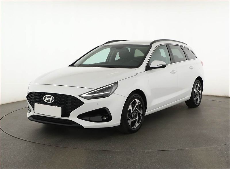 Hyundai i30 (2025) Style 1.0 T-GDI - fotka 2 z 16