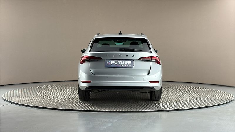 Škoda Octavia 2.0 TDI Ambition Combi - fotka 5 z 26
