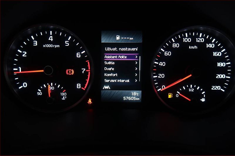Kia Stonic (2023) Exclusive 1.0 T-GDI, EXCLUSIVE - fotka 11 z 17