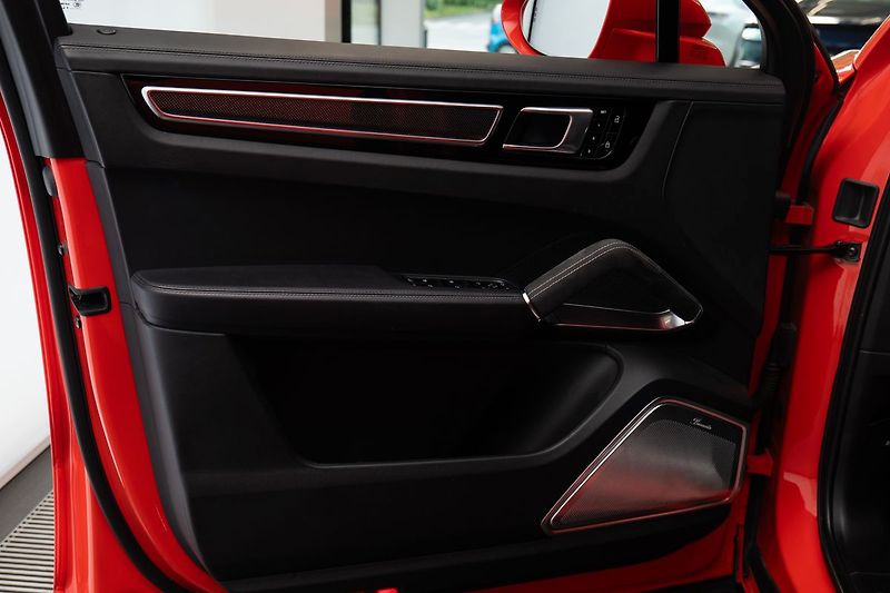 Porsche Cayenne Turbo Coupe Approved/Ceramic/B - fotka 7 z 22