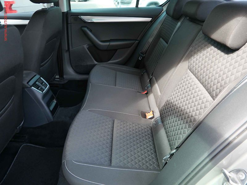 Škoda Octavia (2017) 1.4 TSi, Drive, DSG, LED, - fotka 10 z 28