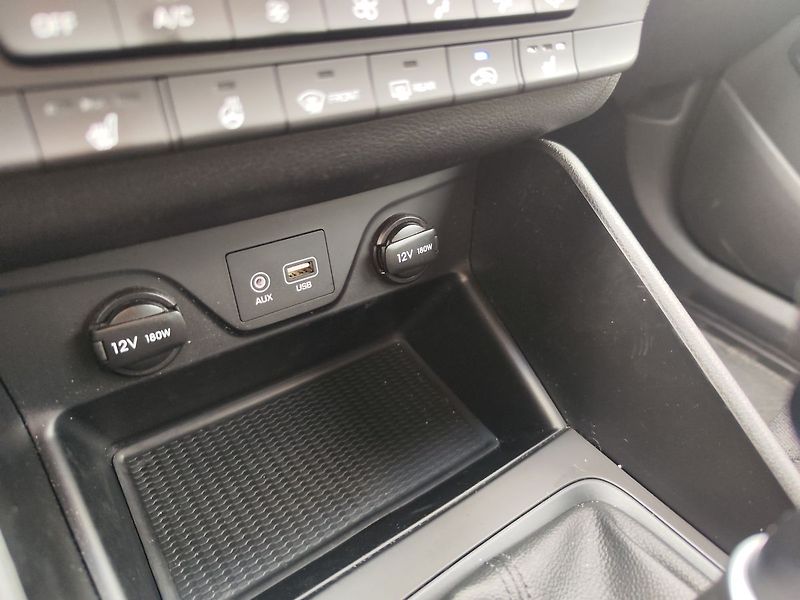 Hyundai Tucson 1.6 CRDI/85kW Traveller - fotka 20 z 32