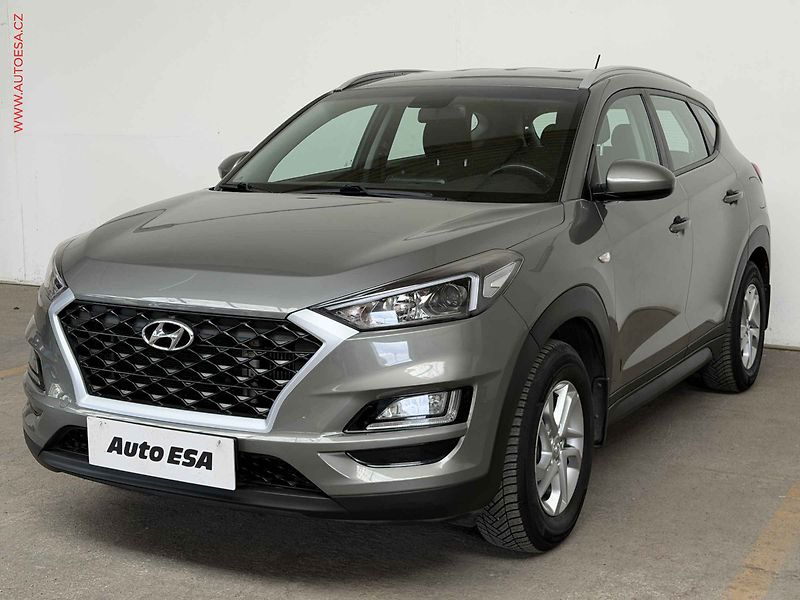 Hyundai Tucson (2019) 1.6 CRDi 4x4, 2.maj,ČR, AC - fotka 3 z 17