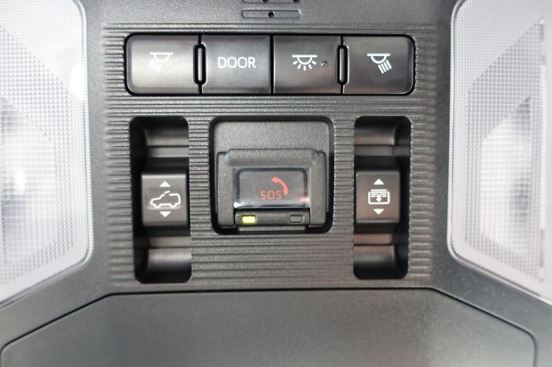 Toyota RAV4 2,5 PHEV Plug-in Selection VIP - fotka 34 z 38