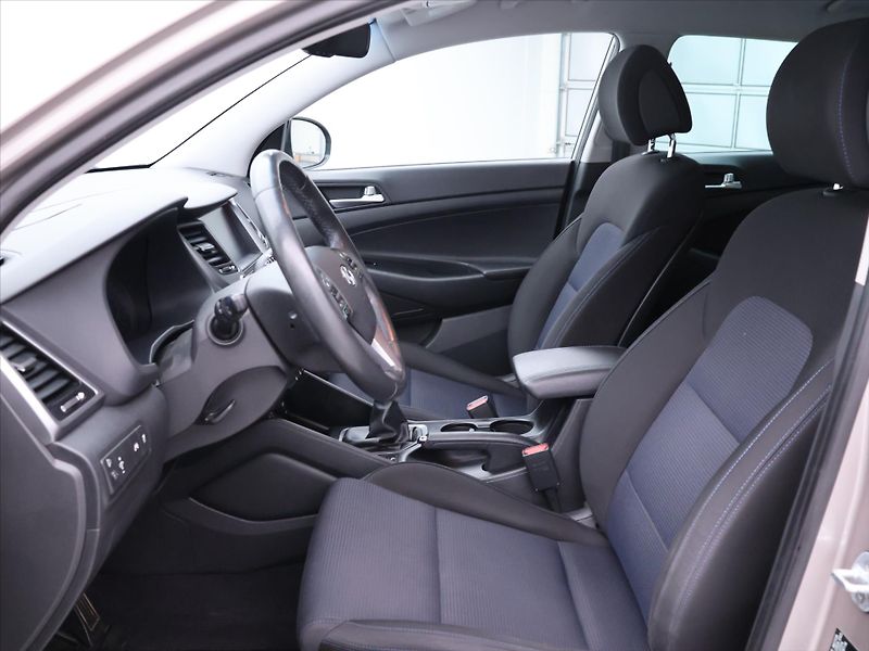 Hyundai Tucson 1,7 CRDI 85kW Czech Edition - fotka 10 z 31