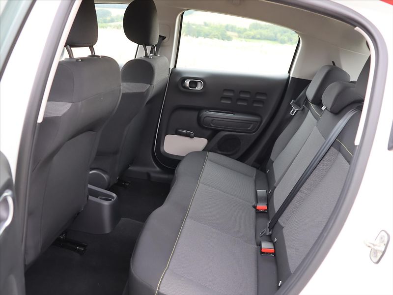 Citroën C3 1,2 PT 60kW CZ Shine Serv.Knih - fotka 14 z 34