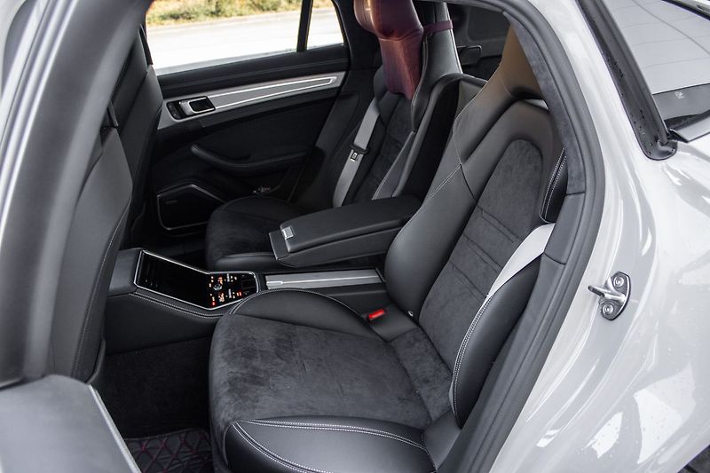 Porsche Panamera - fotka 25 z 27