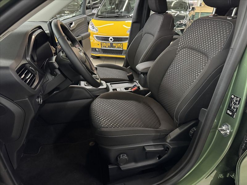 Ford Kuga 1,5   1,5 TSI TITANIUM 111 kW - fotka 12 z 16
