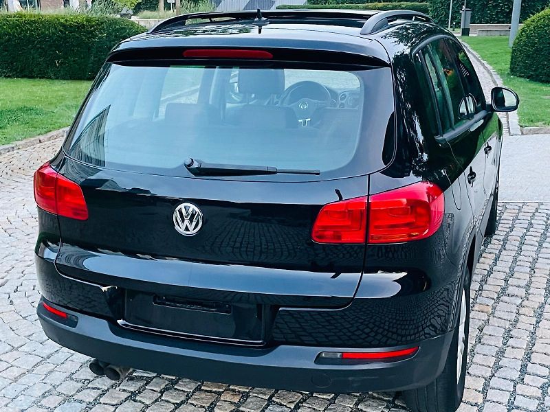 Volkswagen Tiguan 1.4TSI MANUÁL VÝHŘEV PANORAMA - fotka 13 z 46