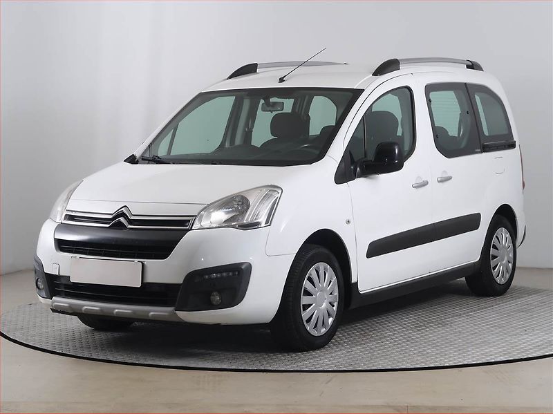 Citroën Berlingo (2016) XTR 1.6 BlueHDi, 5Míst - fotka 2 z 13