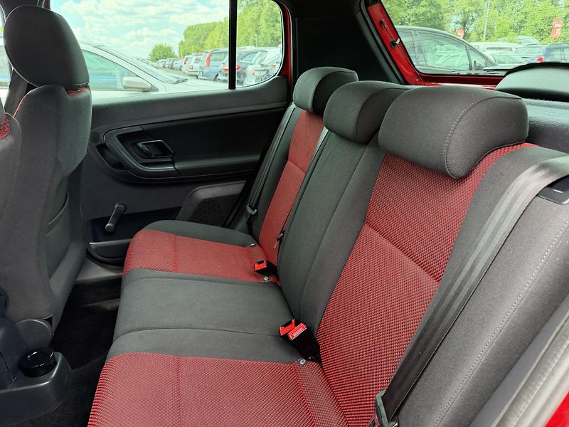 Škoda Fabia 1.2 TSI MONTE CARLO - fotka 12 z 25