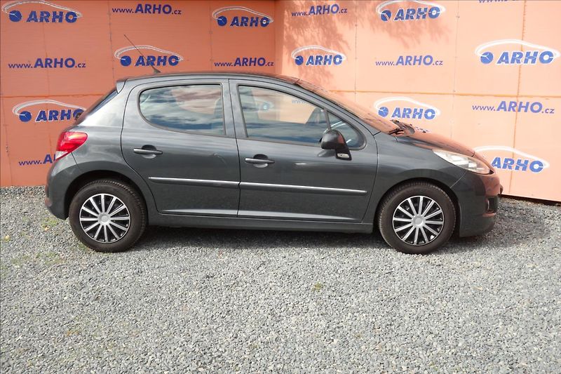 Peugeot 207 1,4 i 54KW, ČR, SERVIS. KN. - fotka 8 z 30