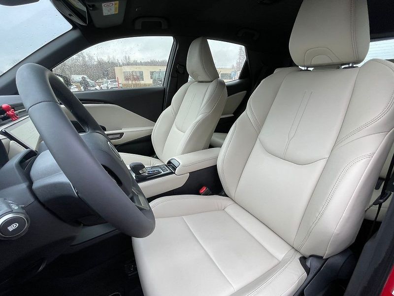 Lexus LBX NG23 1.5L HEV CVT - fotka 17 z 26