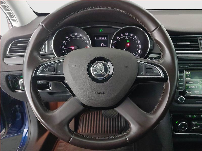 Škoda Superb (2013) Laurin&Klement 2.0 TDI - fotka 17 z 23