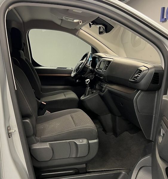 Toyota ProAce Verso 2,0D Family - fotka 9 z 18