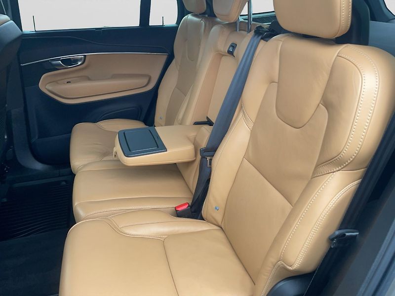 Volvo XC90 (2021) B5, 4X4, VZDUCH, ADAPT.SVĚTLA - fotka 13 z 22