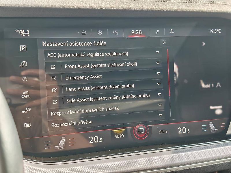 Volkswagen Touareg R-Line 8TT 4Motion 3,0TDI V6 - fotka 22 z 30
