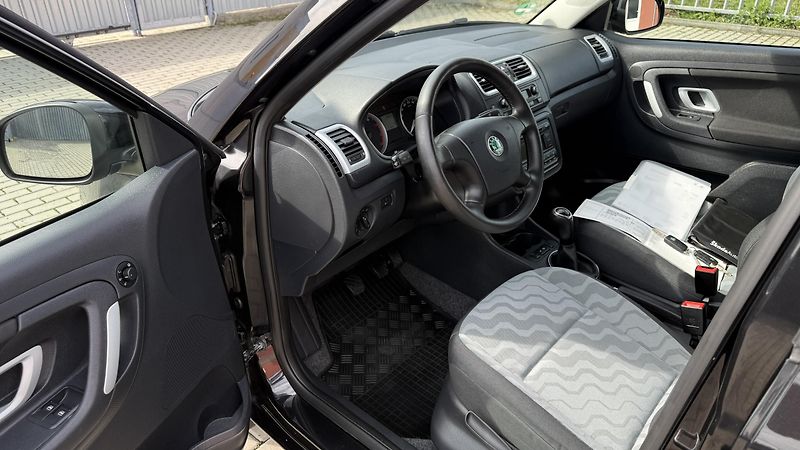 Škoda Fabia (2010) 1.4 16V*63kW*STYLE-EDITION*TOP - fotka 11 z 24