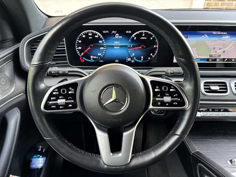 Mercedes-Benz GLE (2023) 400d 4MATIC 9GTRONIC AMG Paket - fotka 23 z 166