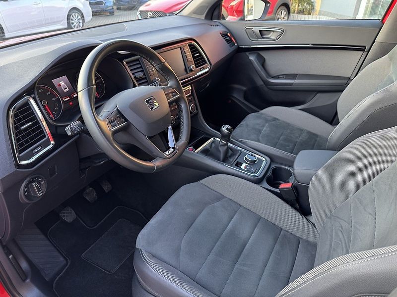 Seat Ateca (2019) 1.5TSi Full LED Navi Kamera - fotka 25 z 48