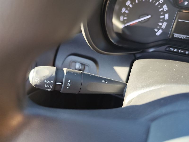 Citroën Berlingo 1.5 BlueHDI/75kW Live Pack - fotka 19 z 29