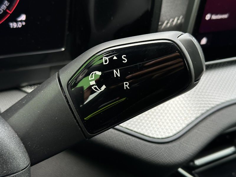Škoda Kodiaq 2.0TDi 4x4 DSG Sportline 193PS - fotka 21 z 51