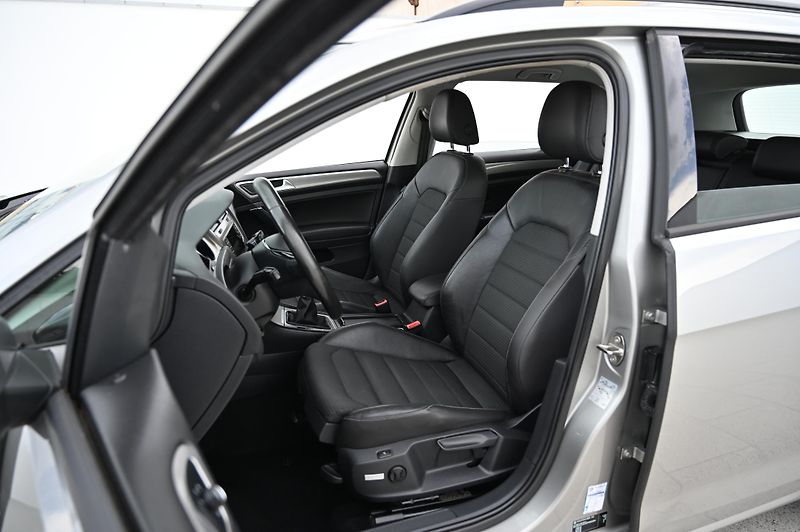 Volkswagen Golf VII 1.2TSI 77KW POHON ŘEMEN  - fotka 32 z 47