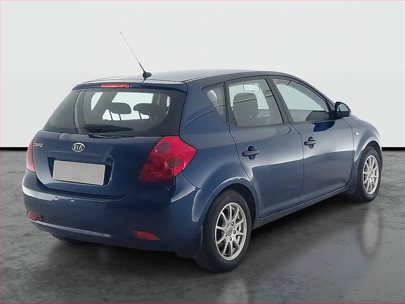 Kia Ceed (2009) 1.4 CVVT, nová STK, dobrý stav - fotka 5 z 16