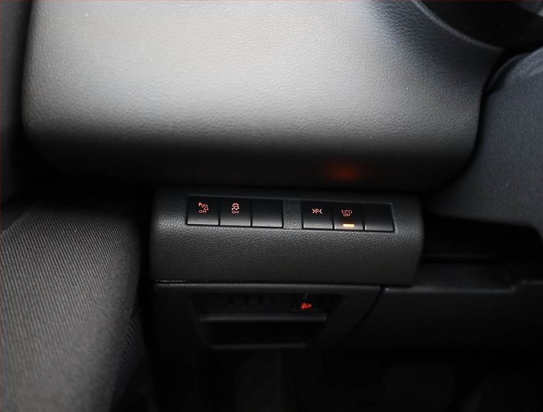 Peugeot 5008 (2016) 1.6 BlueHDi, Automat, 7 míst - fotka 17 z 20