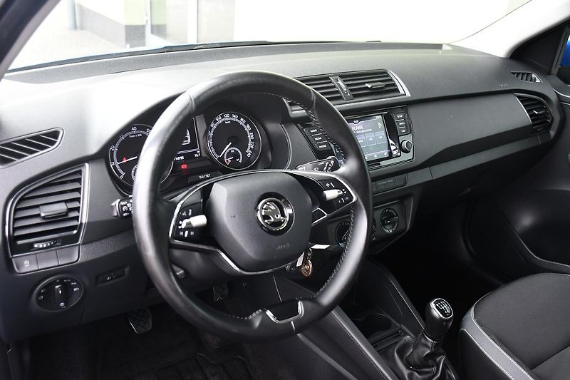 Škoda Fabia 1.0TSi 70kW AMBITION 1M ČR - fotka 15 z 33