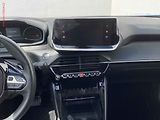 Peugeot 2008 (2021) 1.2 PT, Allure, AT, LED - náhled 12