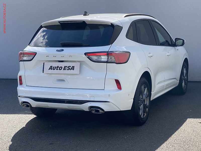 Ford Kuga (2023) 1.5 EB, 1.maj,ČR, ST-Line - fotka 4 z 16