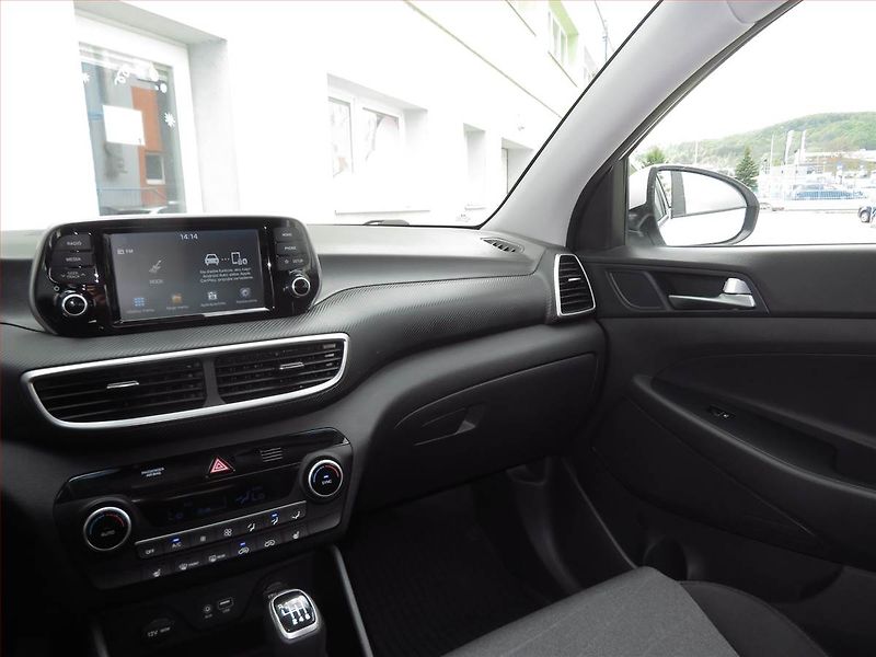 Hyundai Tucson (2019) 1.6 T-GDI, Serv.kniha - fotka 8 z 17